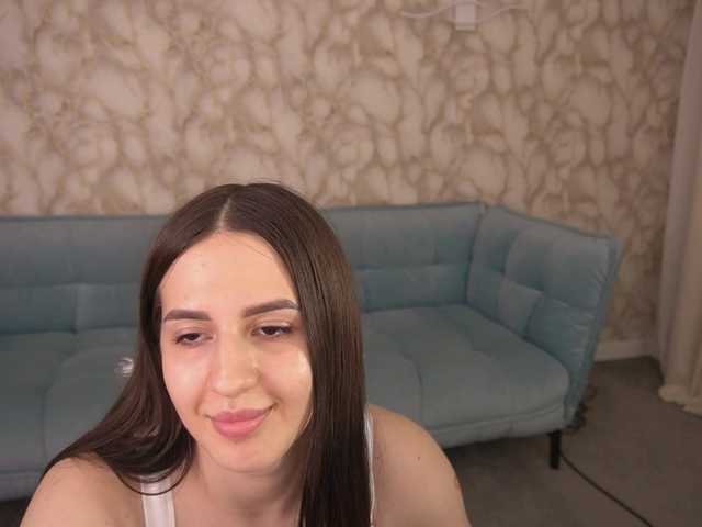 AlesiaDessmond live cam on BongaCams