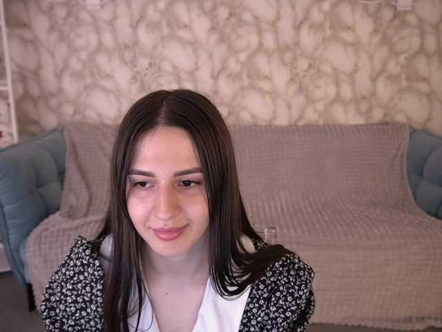 AlesiaDessmond live cam on BongaCams