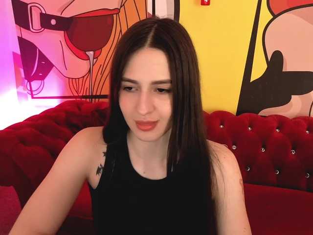 AlesiaDessmond live cam on BongaCams