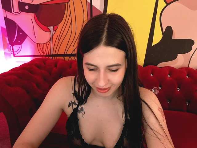 AlesiaDessmond live cam on BongaCams