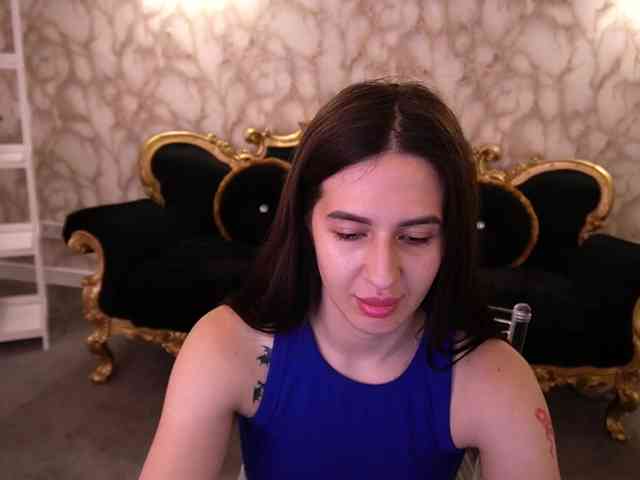 AlesiaDessmond webcam