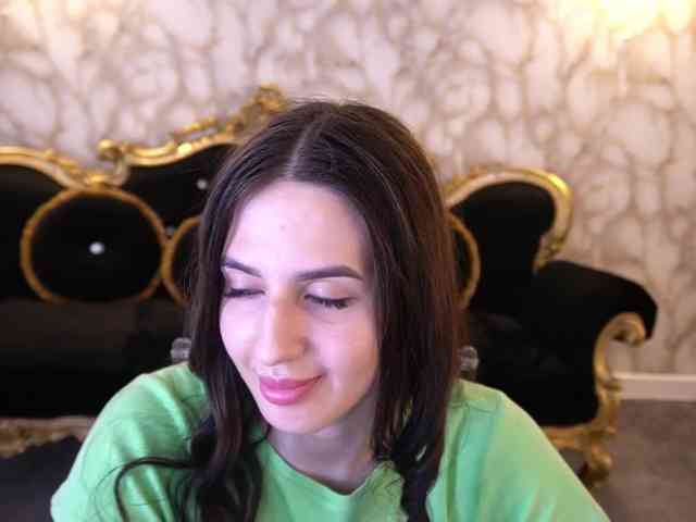 AlesiaDessmond webcam