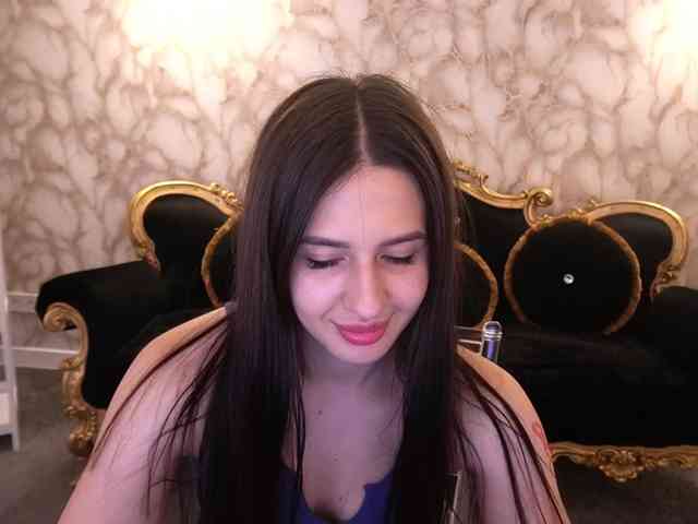 AlesiaDessmond webcam