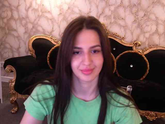AlesiaDessmond webcam