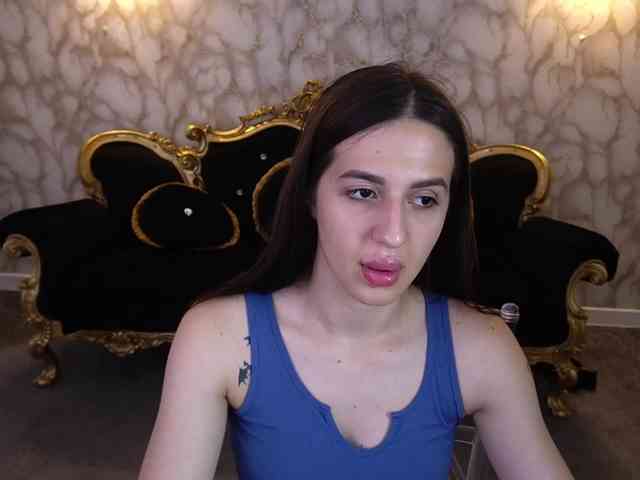 AlesiaDessmond webcam