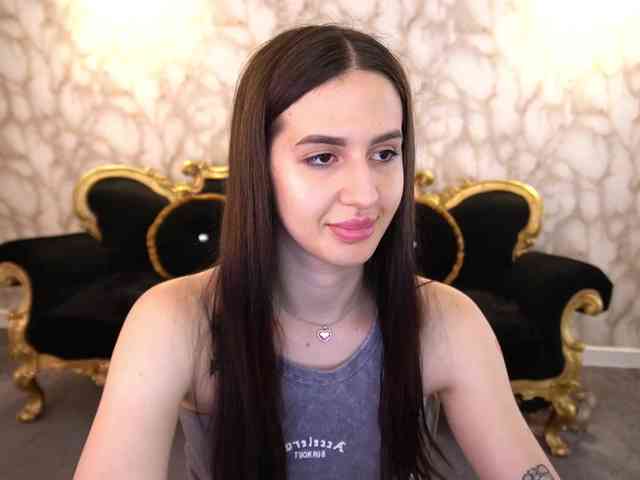 AlesiaDessmond webcam