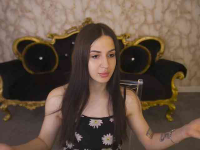 AlesiaDessmond webcam