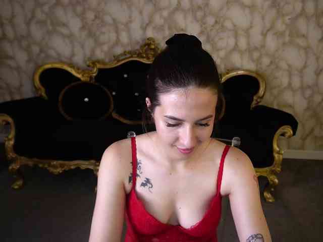 AlesiaDessmond webcam