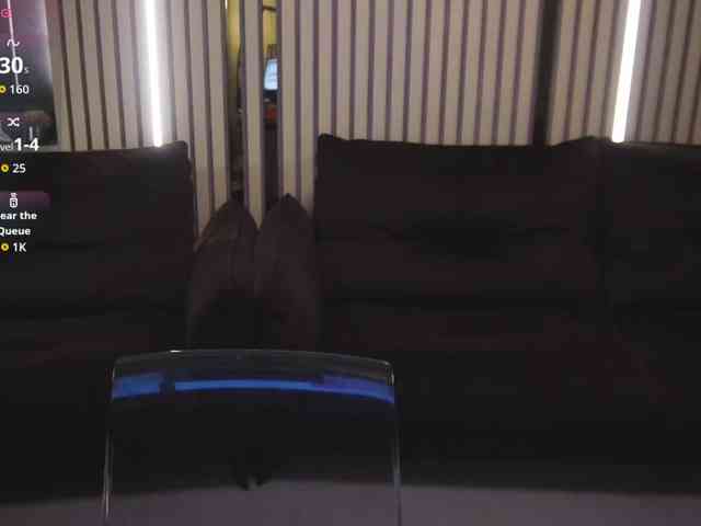 AlesiaDessmond webcam