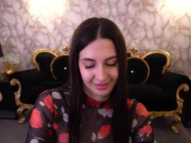 AlesiaDessmond webcam