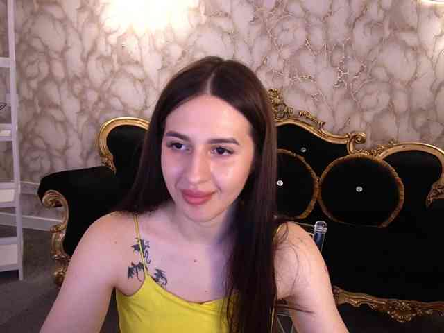 AlesiaDessmond webcam