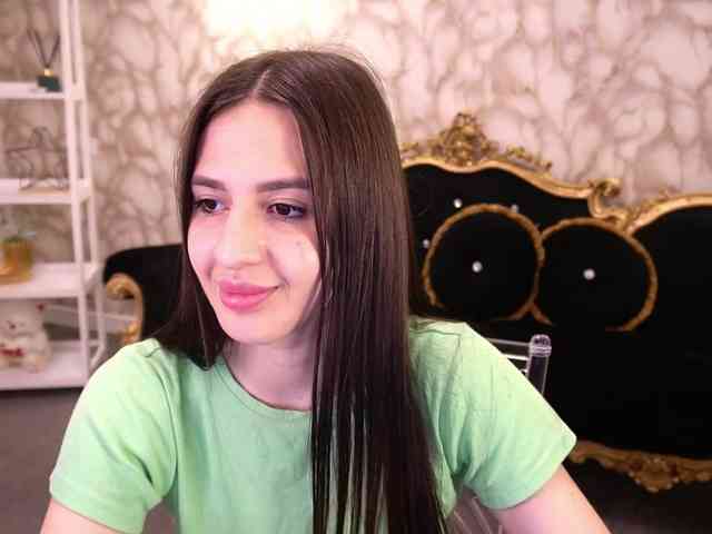 AlesiaDessmond webcam