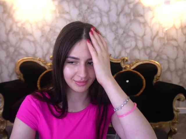 AlesiaDessmond webcam