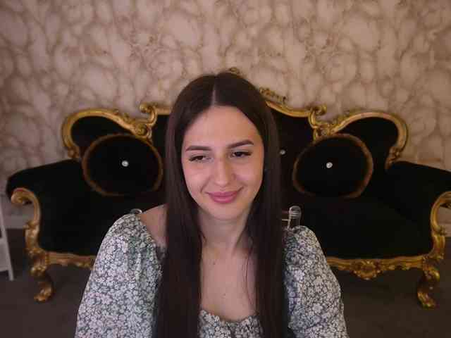 AlesiaDessmond webcam
