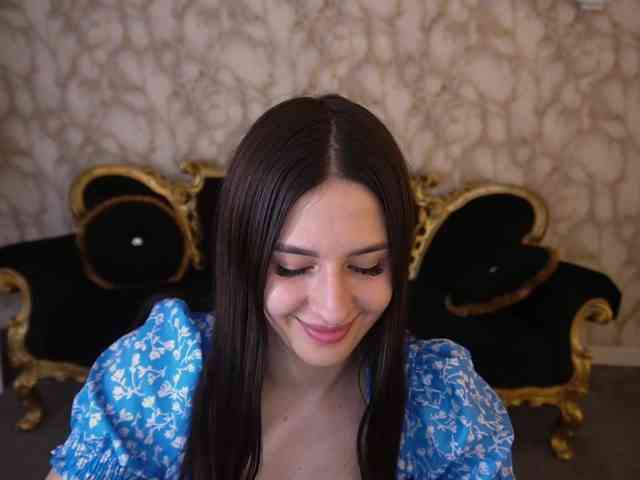 AlesiaDessmond webcam
