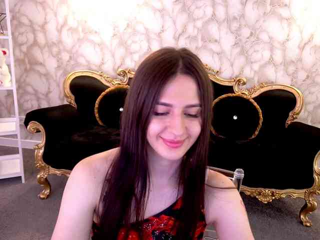 AlesiaDessmond webcam