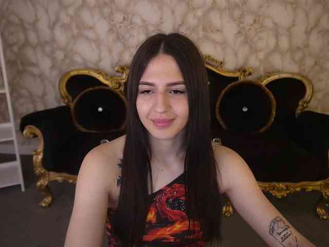 AlesiaDessmond webcam