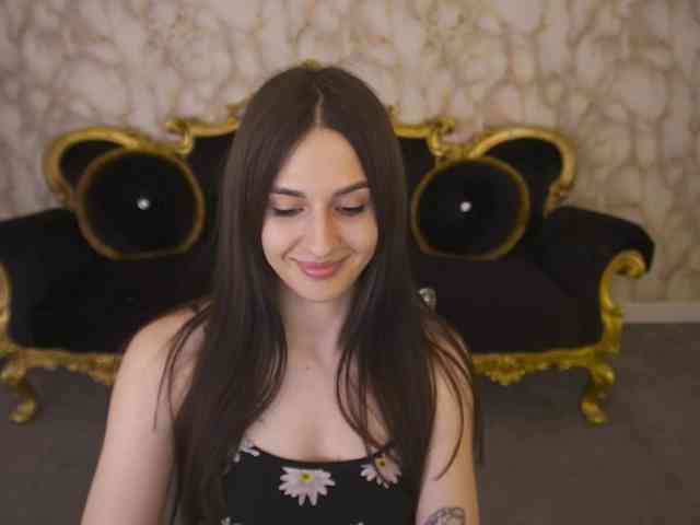 AlesiaDessmond webcam
