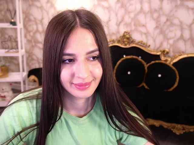 AlesiaDessmond webcam
