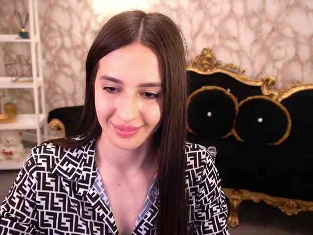 AlesiaDessmond webcam
