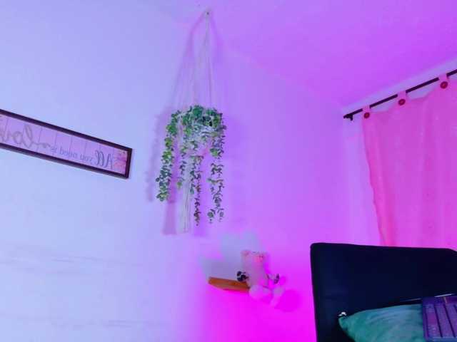 Cassie-cass live webcam show