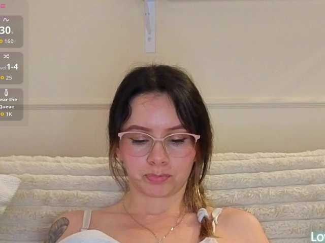 sweetlhy live cam on BongaCams