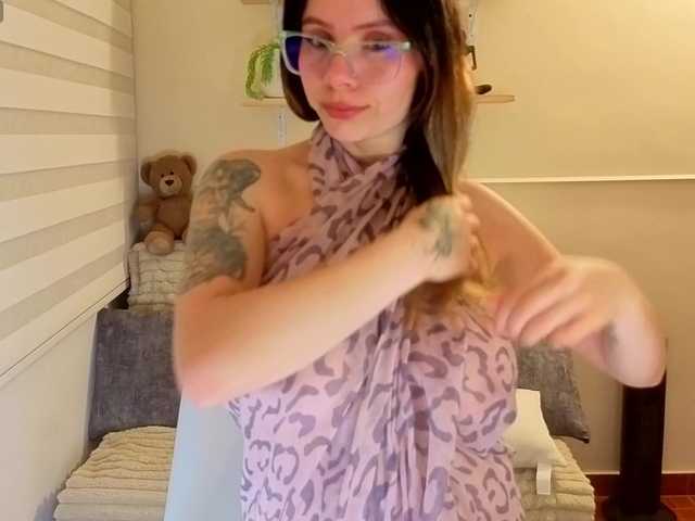 sweetlhy live cam on BongaCams