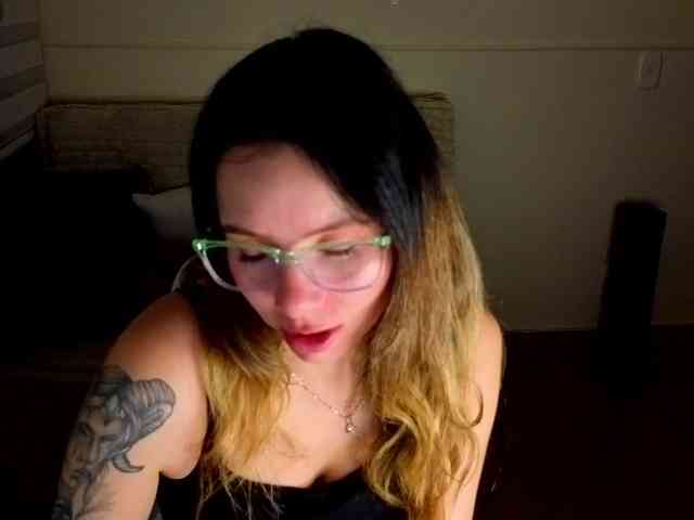 sweetlhy webcam