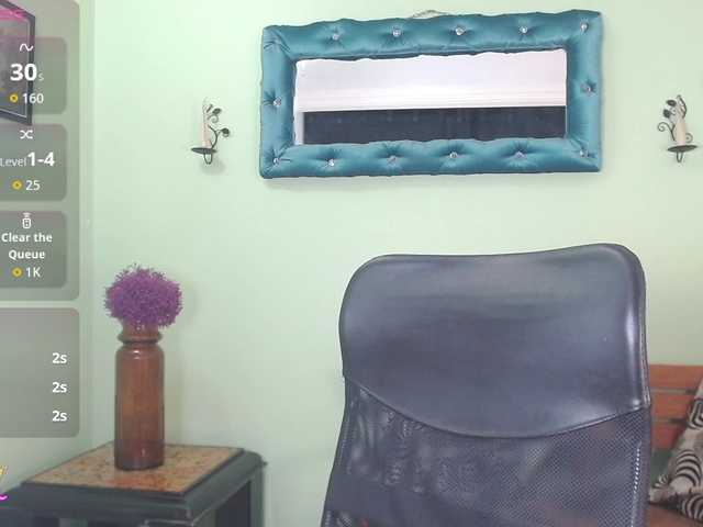 VictoriaJones- live cam preview