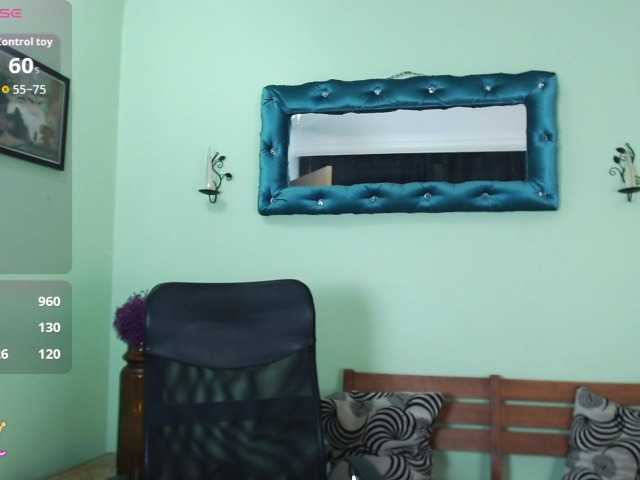 VictoriaJones- live cam