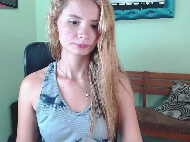 VictoriaJones- live webcam show