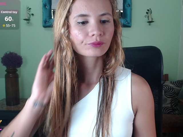 VictoriaJones-