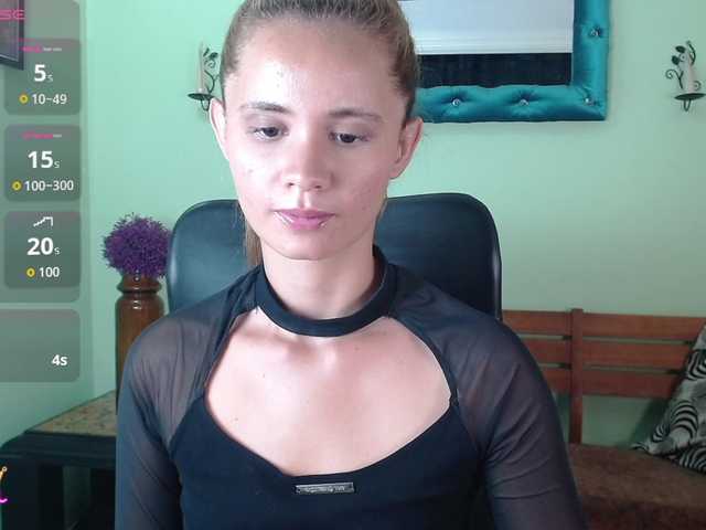 VictoriaJones-