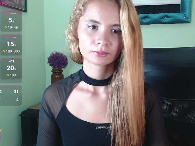 VictoriaJones-
