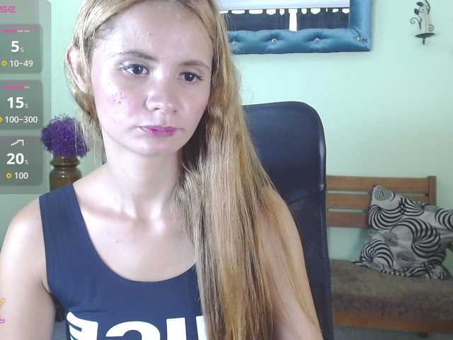 Victoria Jones (VictoriaJones-)