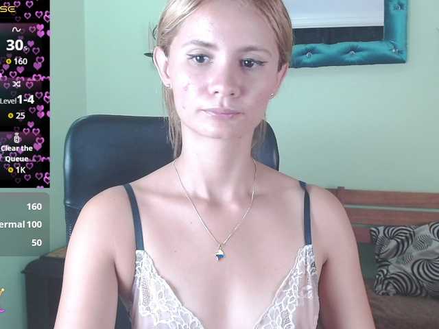 Victoria Jones (VictoriaJones-)