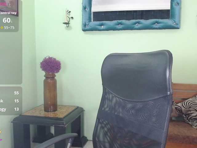 VictoriaJones- live cam preview