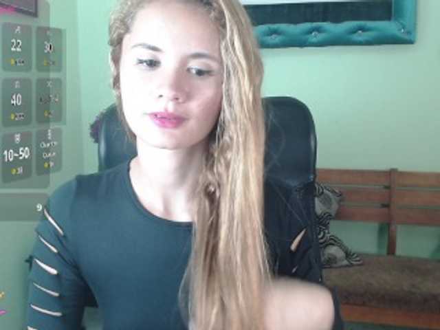 VictoriaJones-