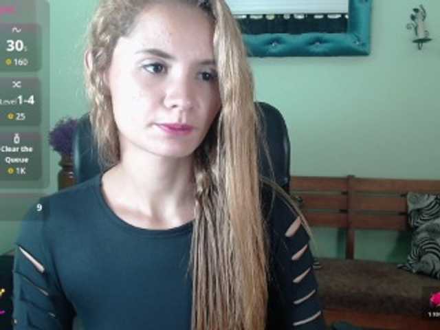 VictoriaJones-