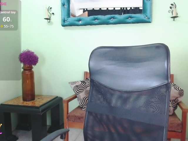 VictoriaJones- live webcam show
