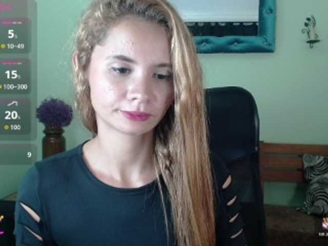 VictoriaJones-