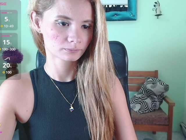 VictoriaJones-