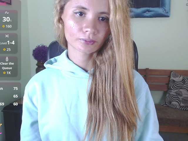 VictoriaJones- live cam on BongaCams