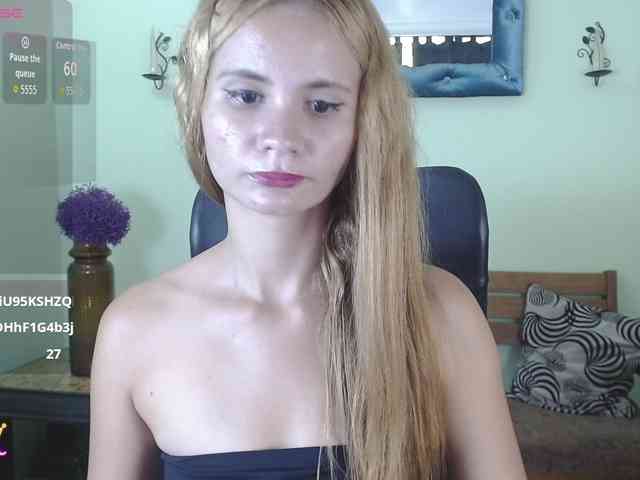 VictoriaJones- webcam