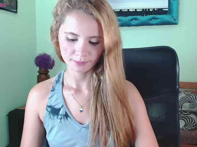 VictoriaJones-