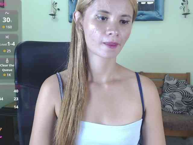 VictoriaJones- webcam