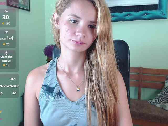 VictoriaJones-