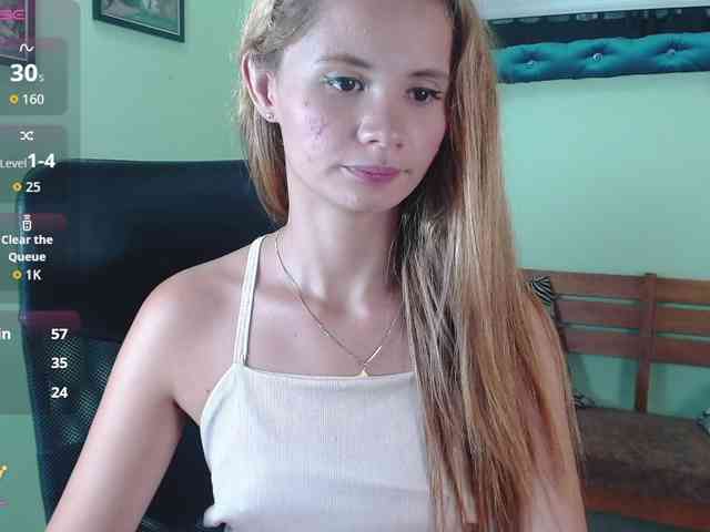VictoriaJones- webcam