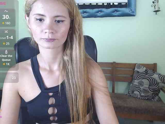 VictoriaJones- webcam