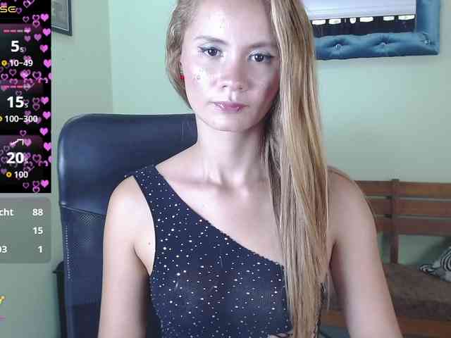 VictoriaJones- webcam